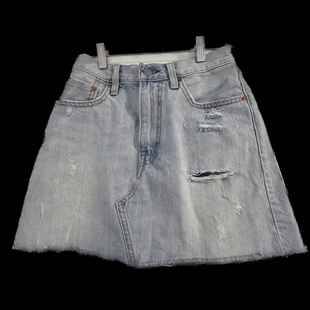 Levi's mini skirt Size 26